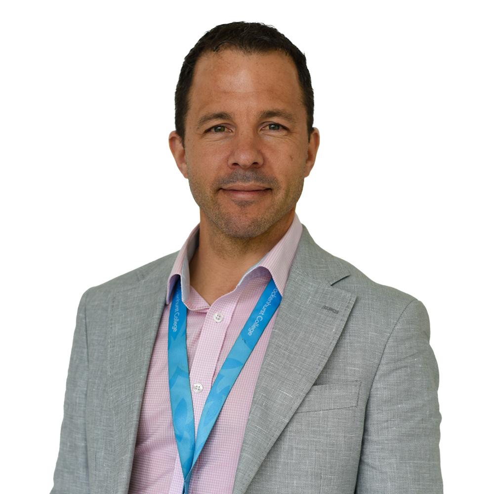 Photo of Lee Melville 